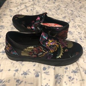 Festival Satin slip on vans